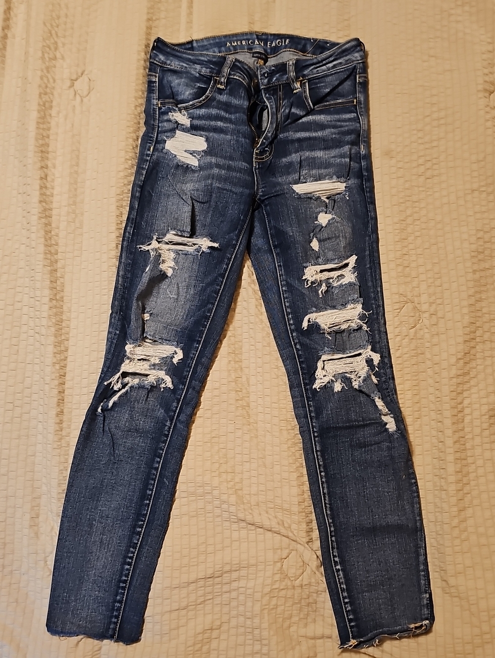 AE Dark Wash Hi-Rise Jegging Crop Jeans